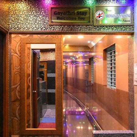 Gayathri Stay Kanchipuram Ngoại thất bức ảnh