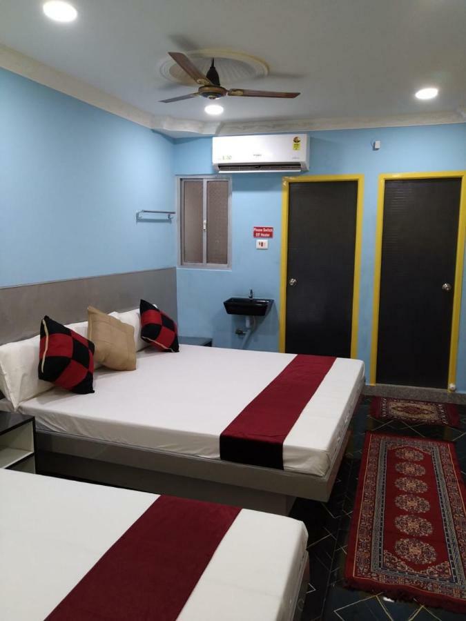 Gayathri Stay Kanchipuram Ngoại thất bức ảnh