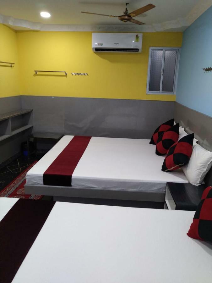 Gayathri Stay Kanchipuram Ngoại thất bức ảnh